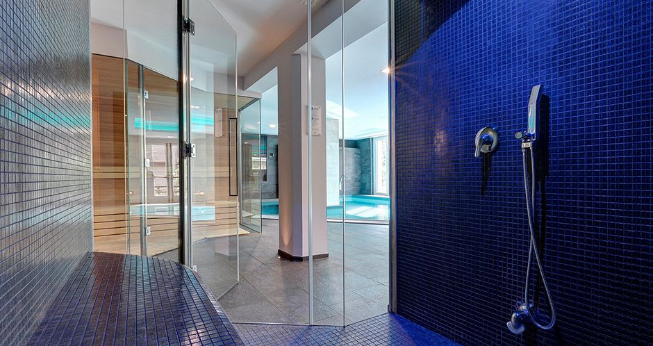 Fantastic on-site spa facilities for guests. Photo: Grand Hotel Des Alpes - image_14